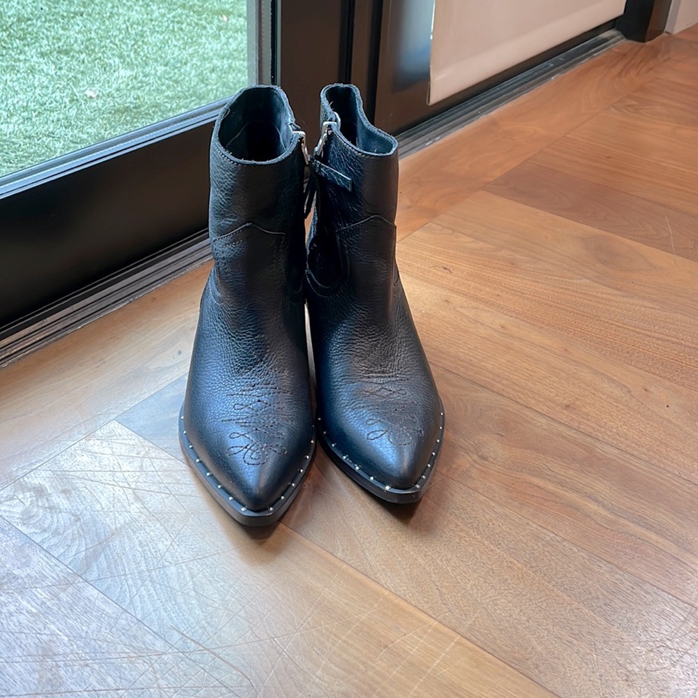 Sam Edelman Western Bootie size 7.5